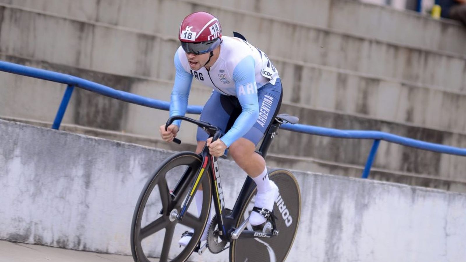 Lucas Vilar, medalla de plata en Keirin Masculino en Santa Fe 2026
